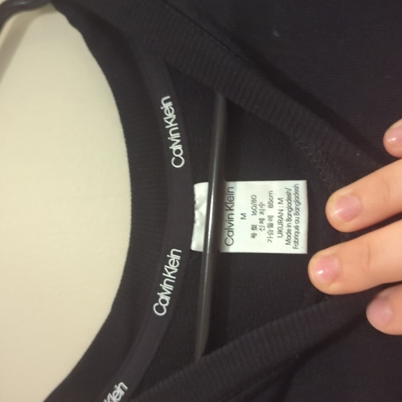 Brand new medium crew neck Calvin Klein pull over cardigan - Picture 3 of 3